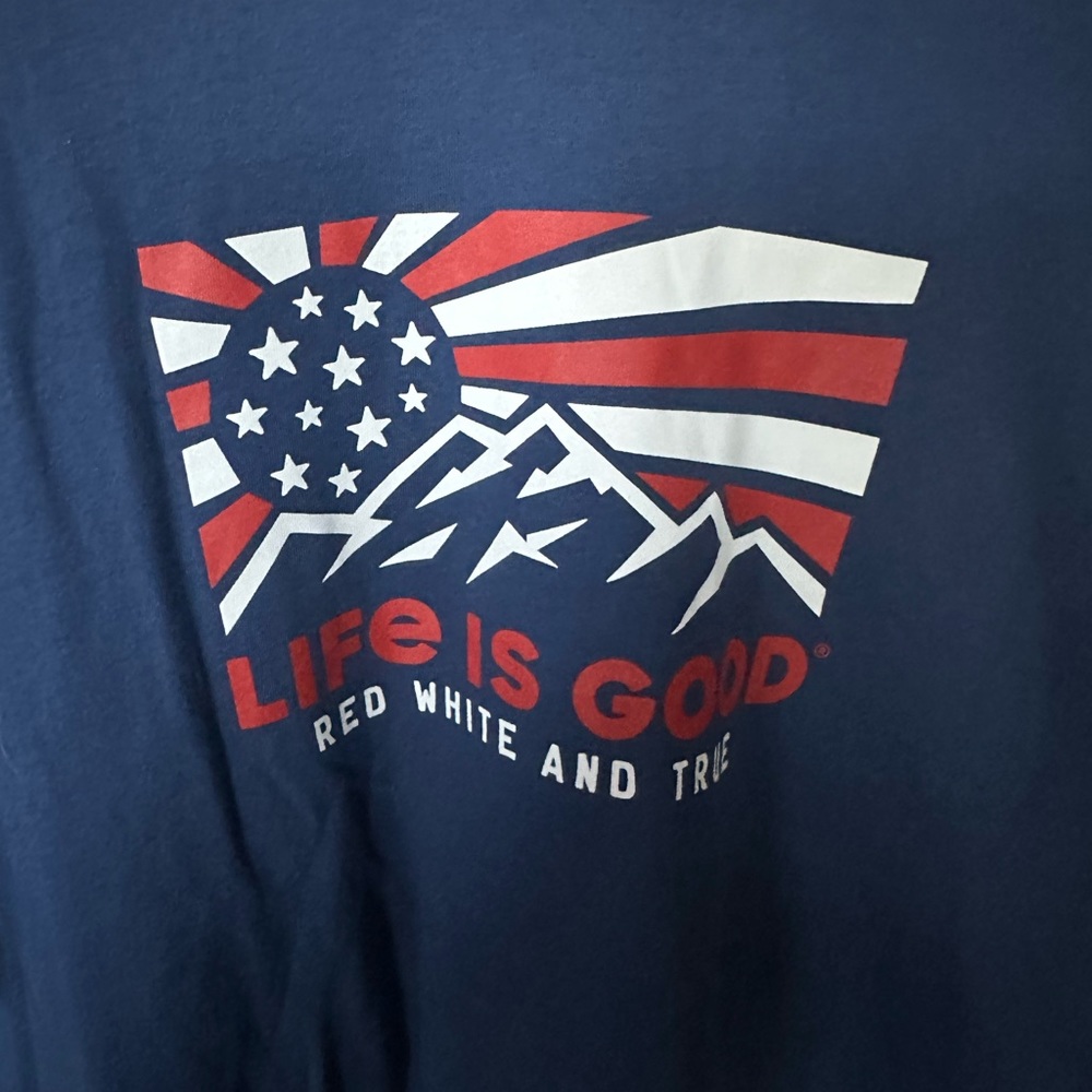 Life is Good NWOT red white and blue men’s short sleeve T-Shirt. Size XL - Picture 2 of 6